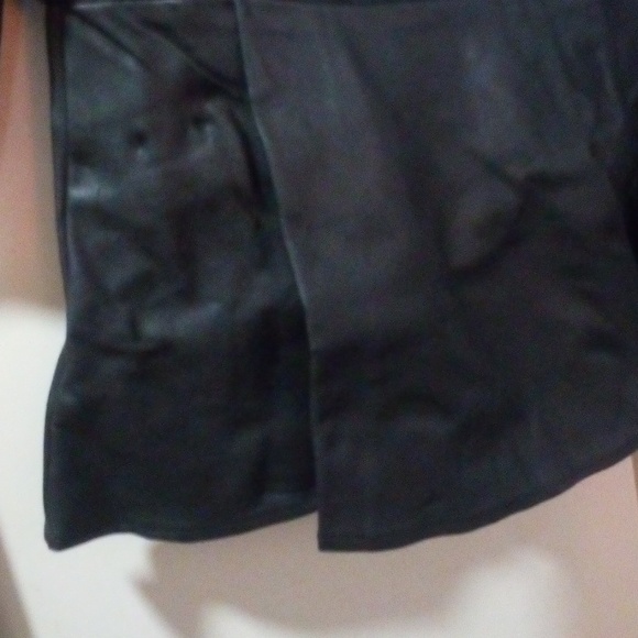 Women's Top - Picture 6 of 14